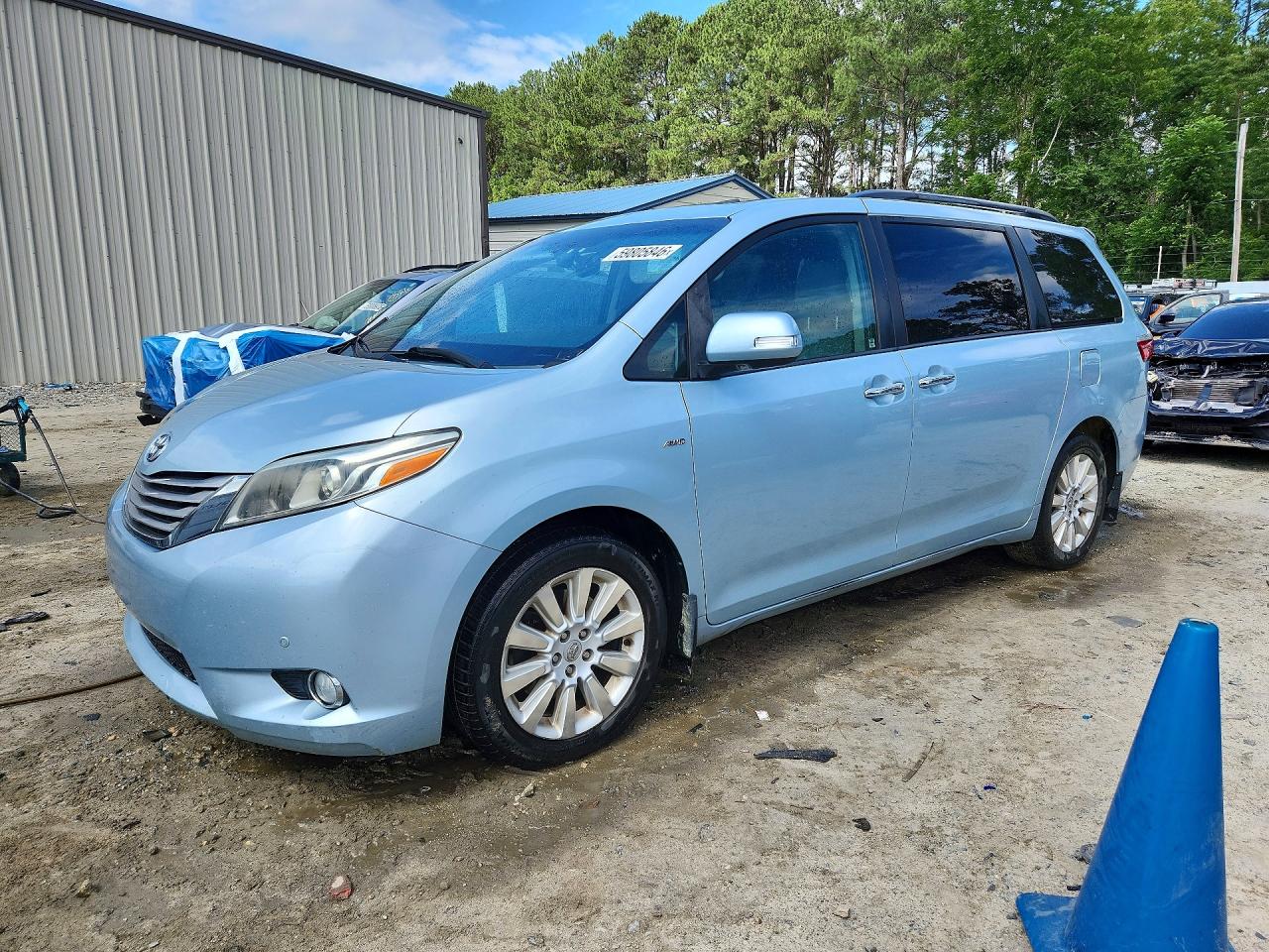 5TDDK3DCXGS132675 · 2016 TOYOTA SIENNA