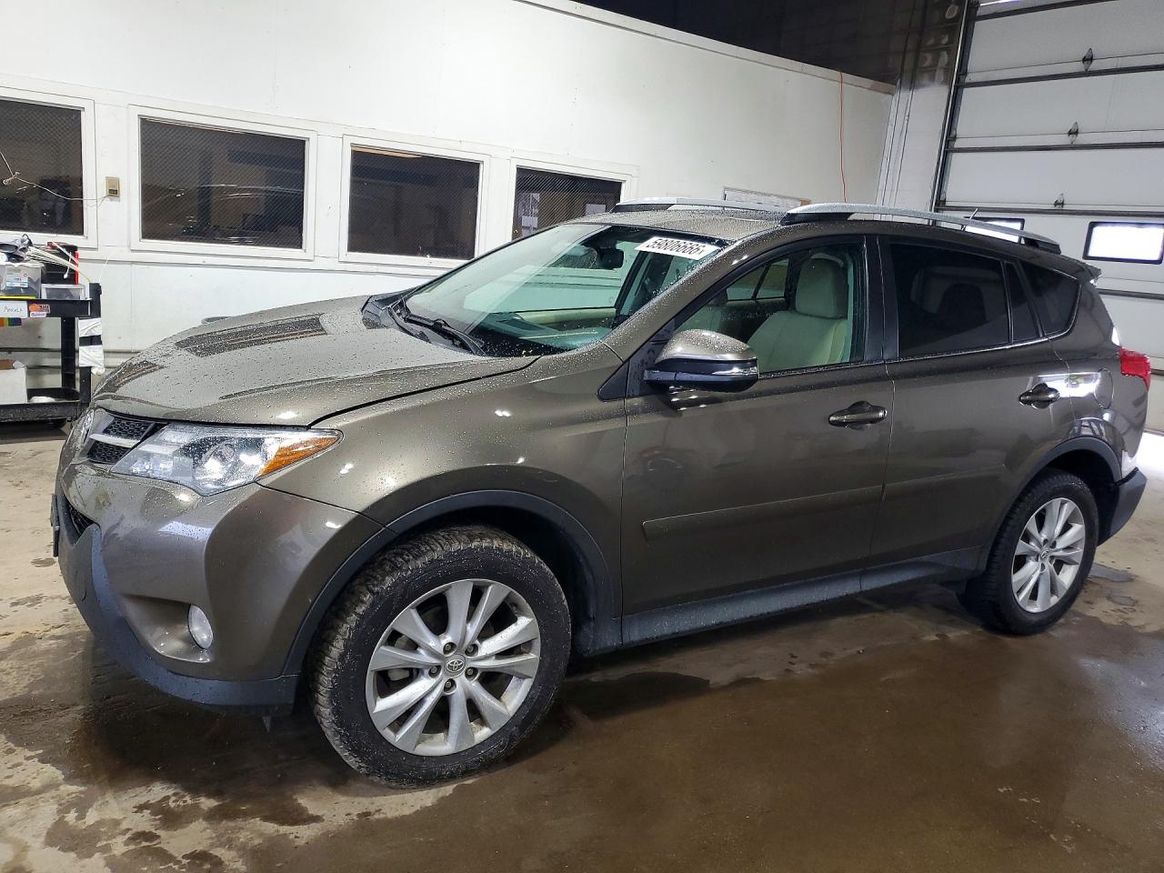 2T3DFREV0DW116485 · 2013 TOYOTA RAV4