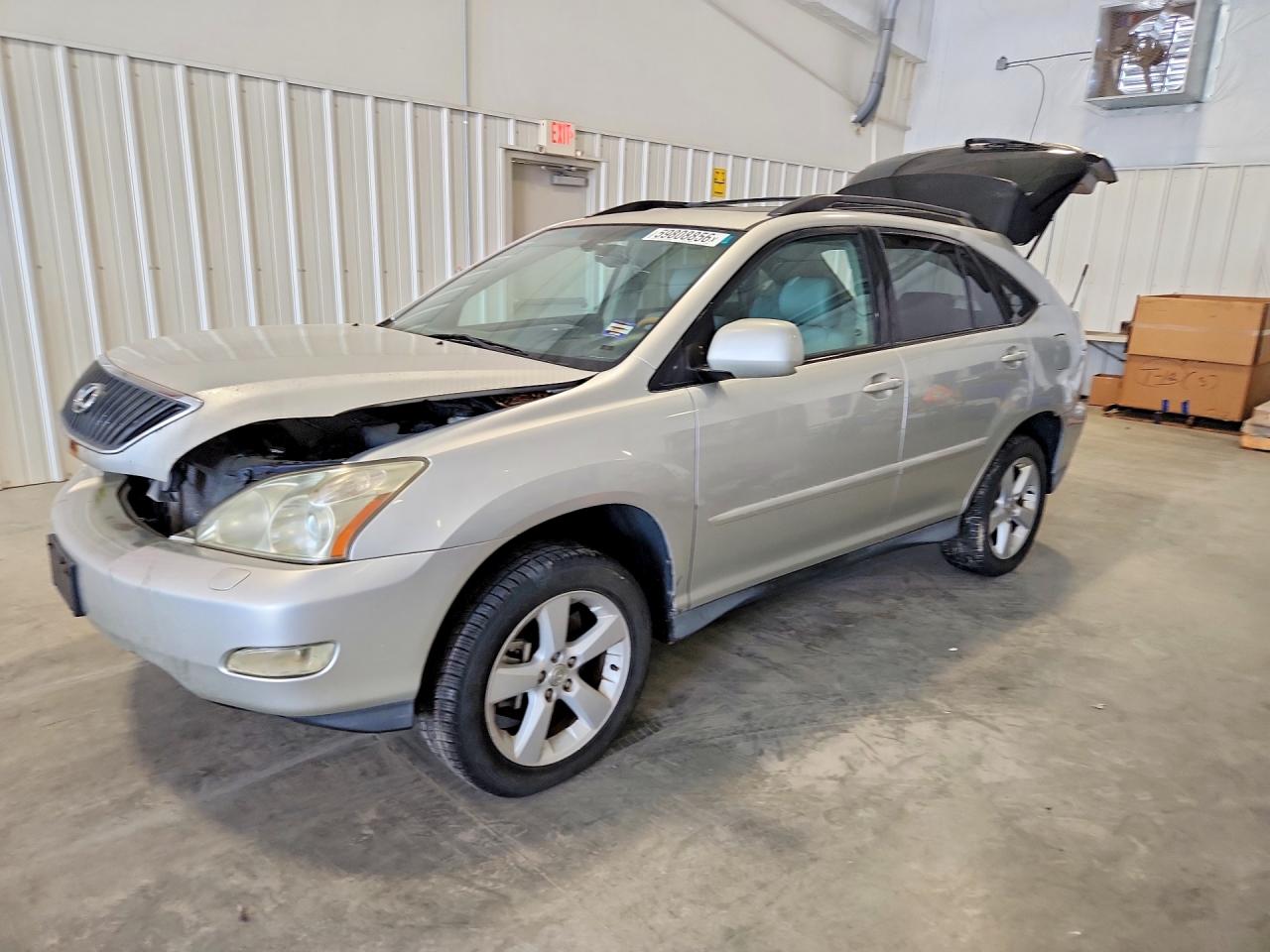 2T2HA31U35C082995 · 2005 LEXUS RX