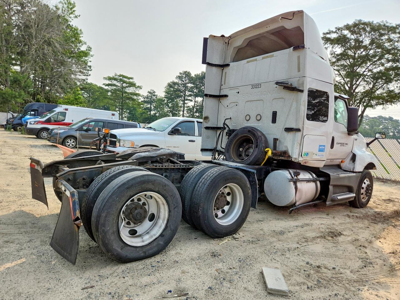 3HSDZAPR9JN245560 · 2018 INTERNATIONAL LT625 · 3/13
