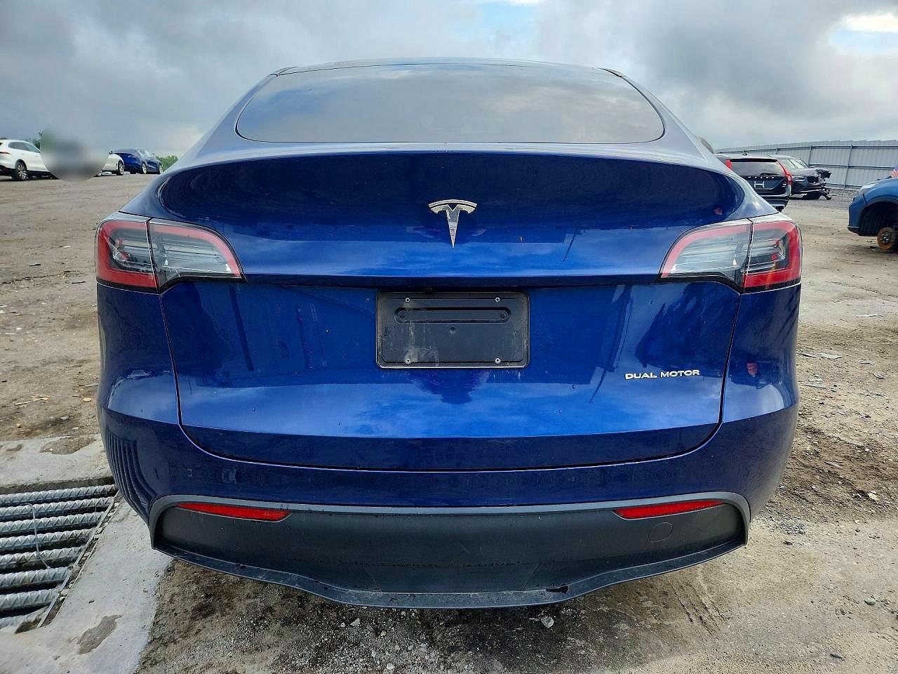 7SAYGAEE4PF879140 · 2023 TESLA MODEL Y · 6/13