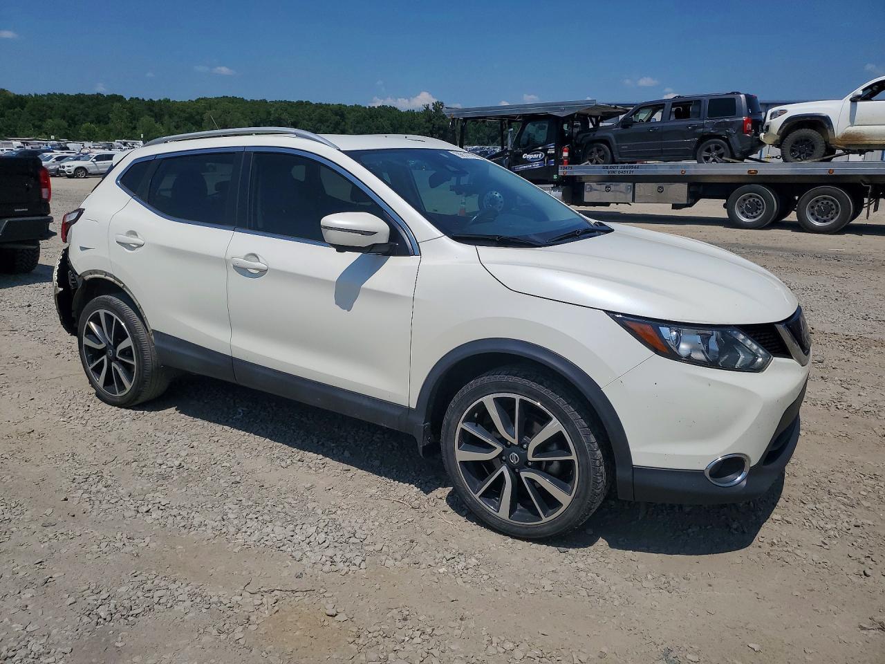 JN1BJ1CP7KW527119 · 2019 NISSAN ROGUE SPORT · 4/13