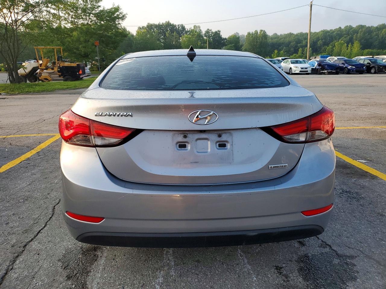 5NPDH4AEXFH559515 · 2015 HYUNDAI ELANTRA · 6/13