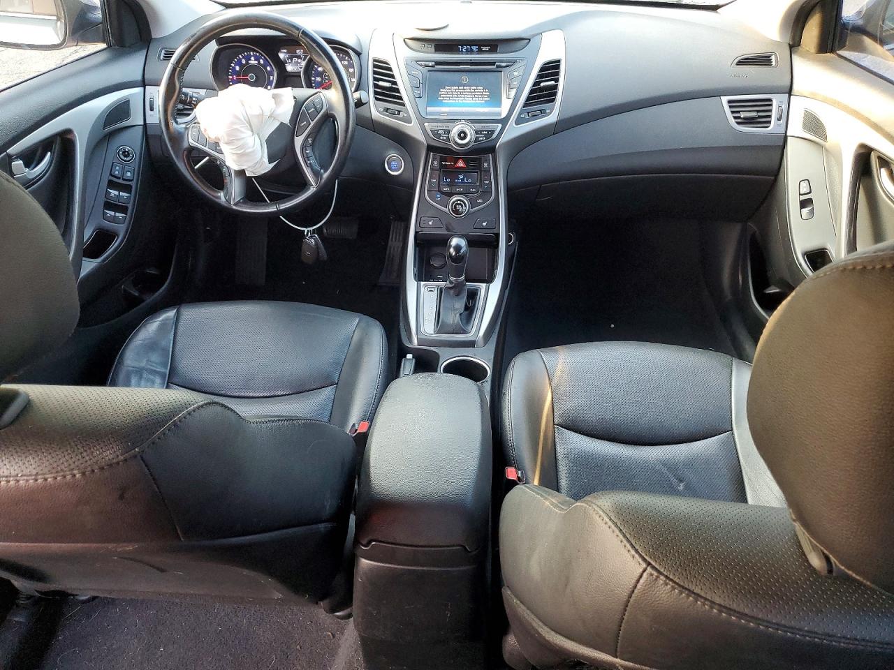 5NPDH4AEXFH559515 · 2015 HYUNDAI ELANTRA · 8/13