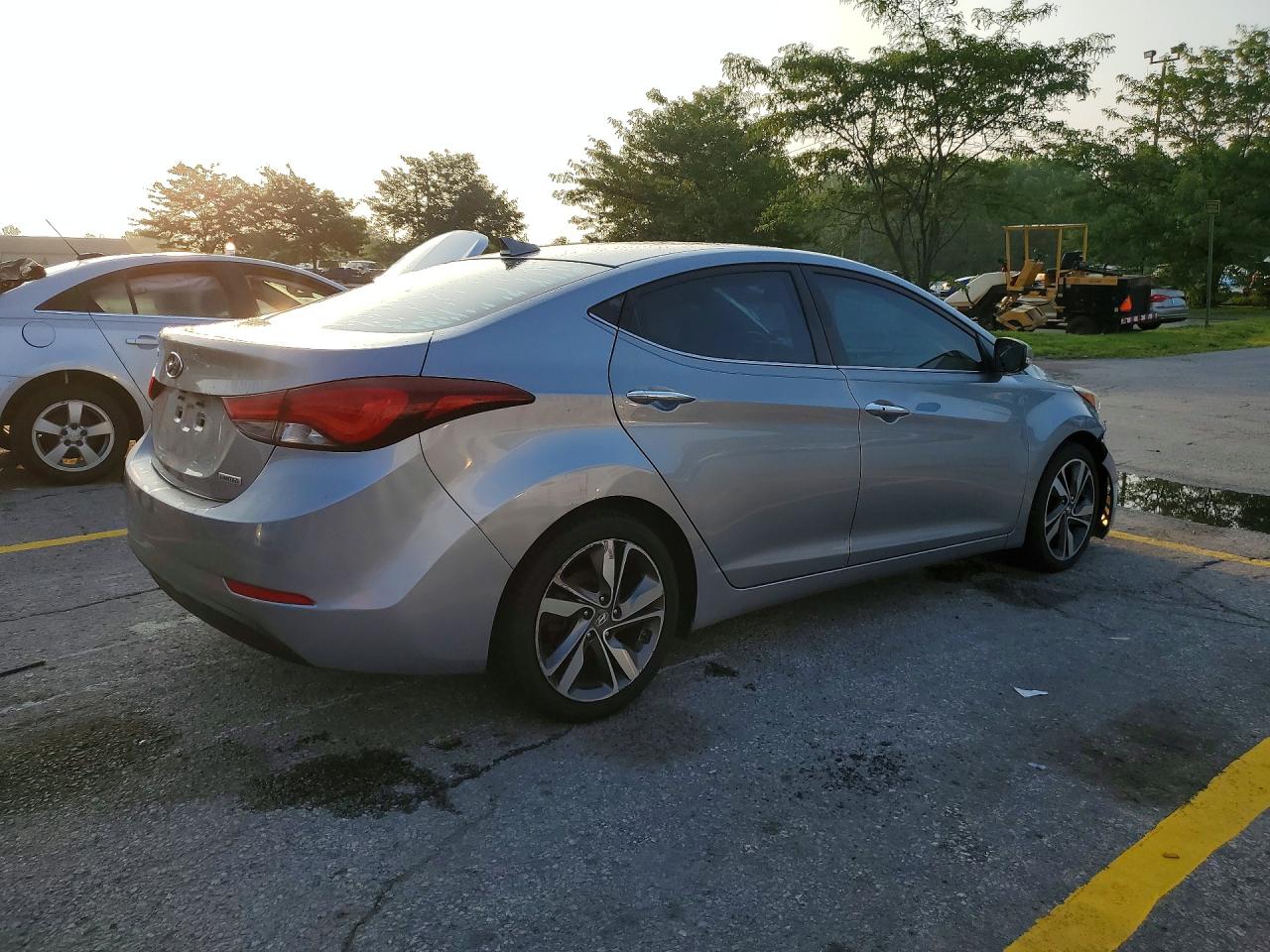 5NPDH4AEXFH559515 · 2015 HYUNDAI ELANTRA · 3/13