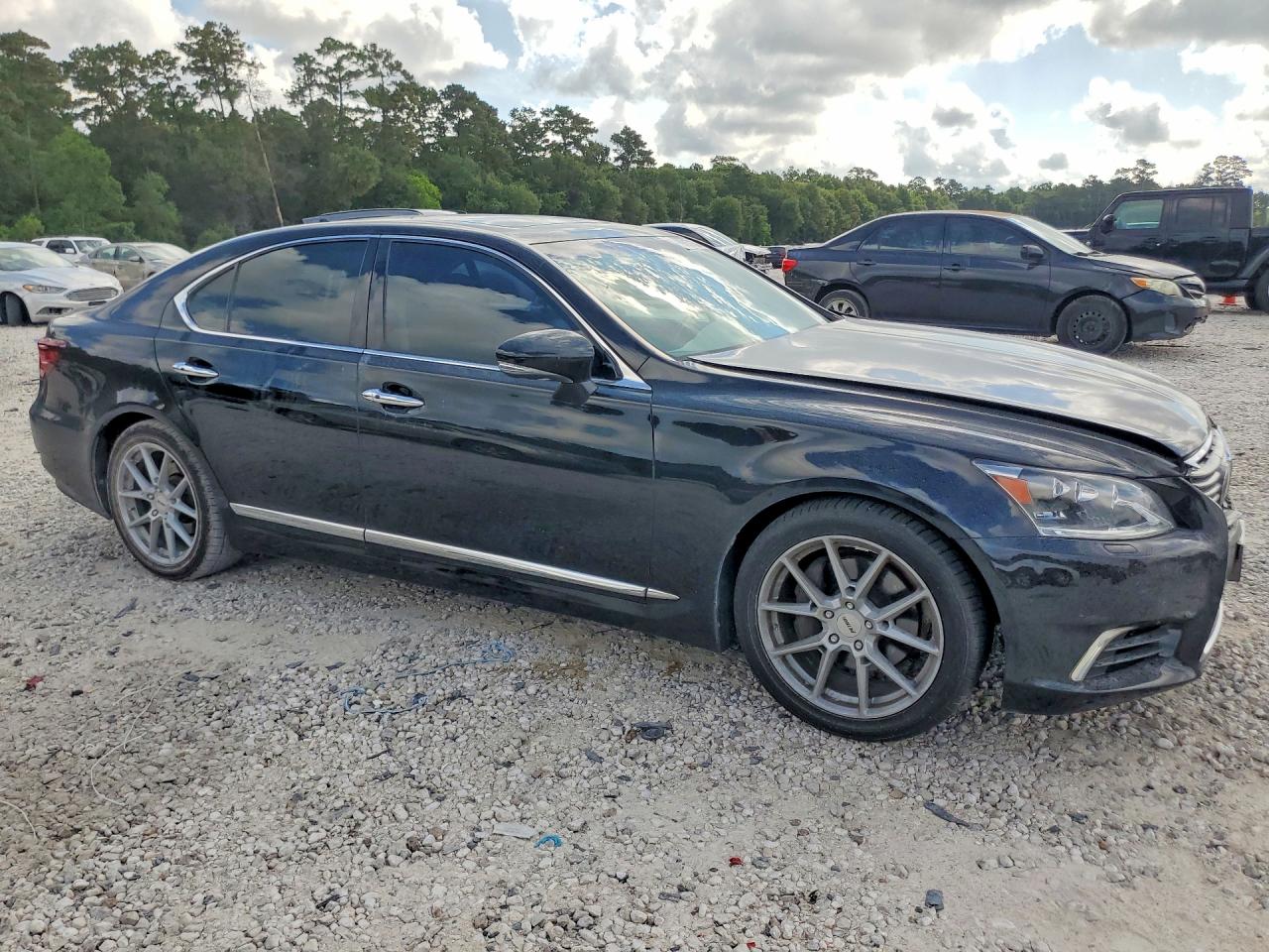 JTHBL5EF8D5119836 · 2013 LEXUS LS · 4/12