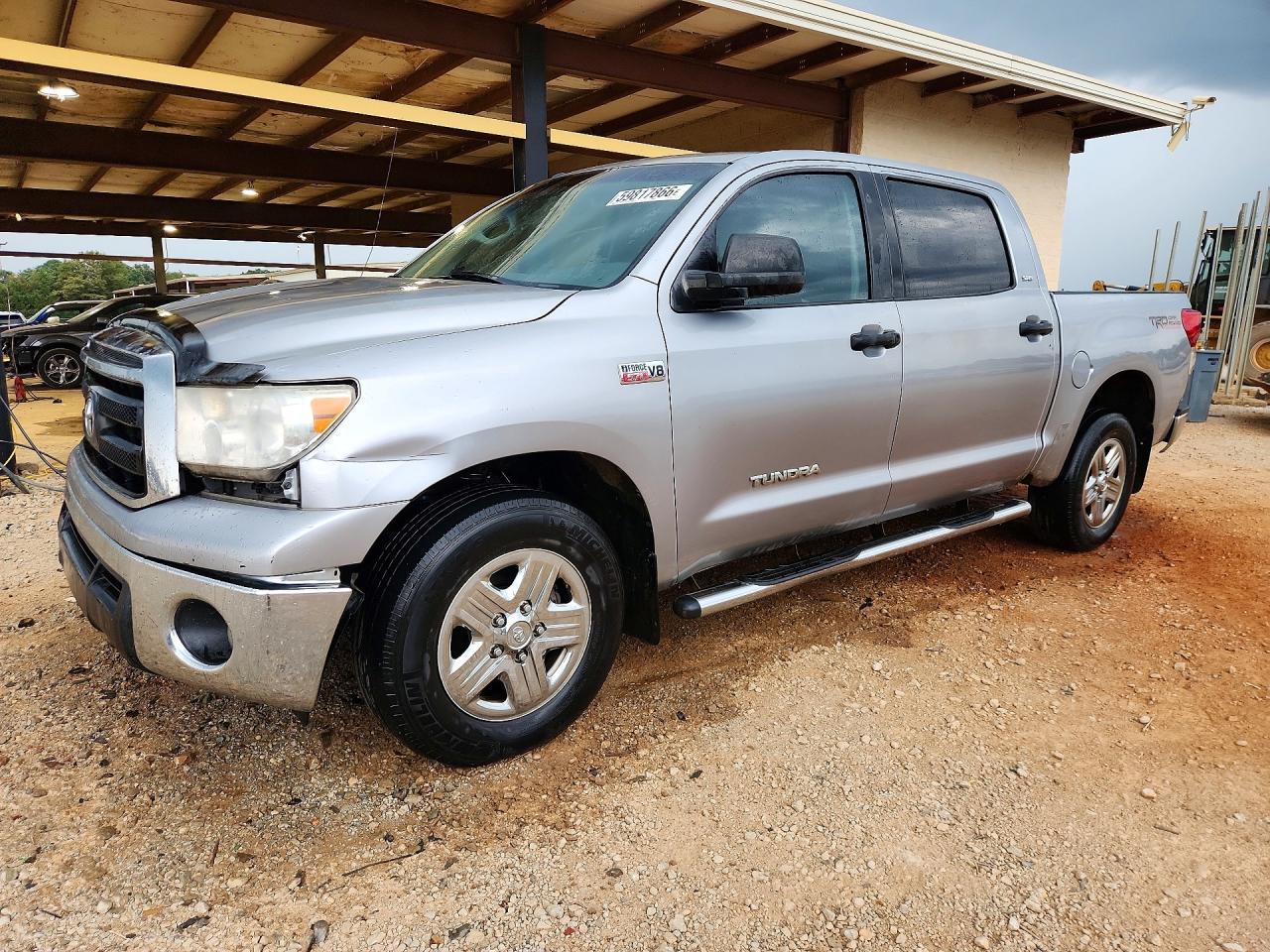 5TFEY5F19BX102919 · 2011 TOYOTA TUNDRA