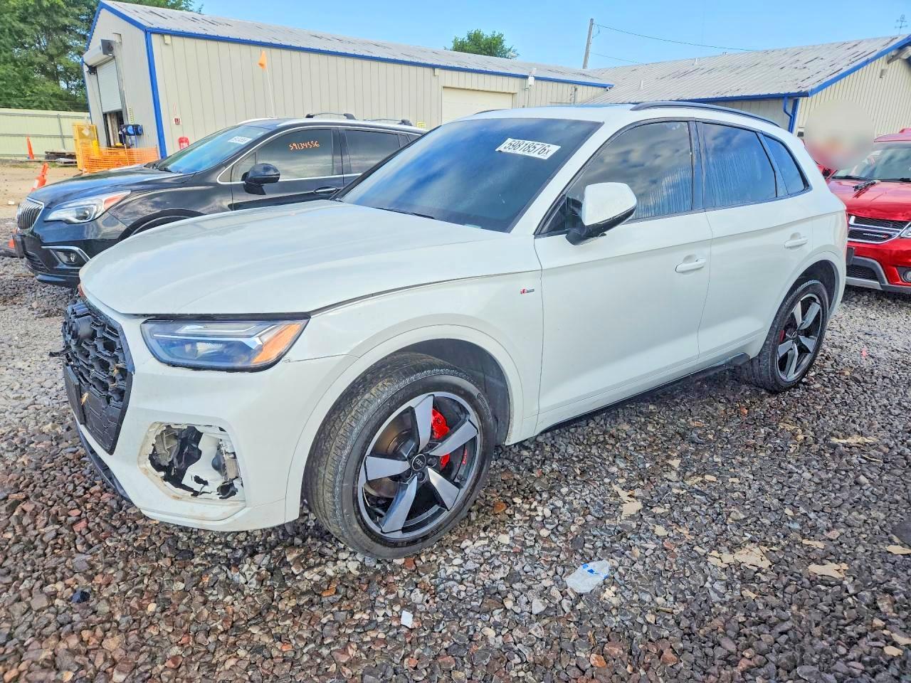 WA1EAAFY0R2048177 · 2024 AUDI Q5