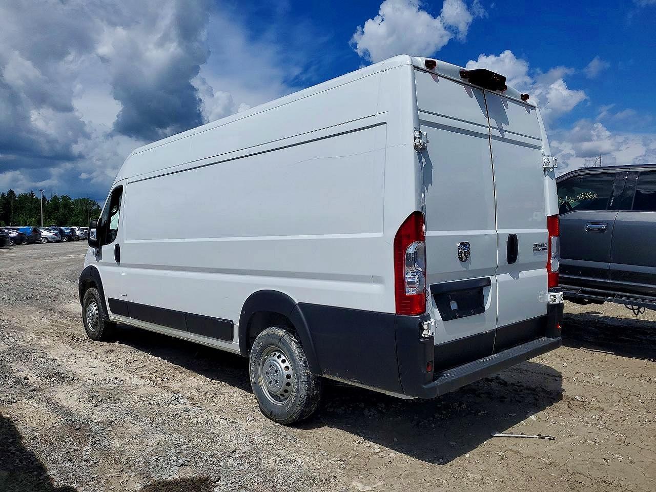 3C6MRVJG0SE504811 · 2025 RAM PROMASTER 3500 · 2/13