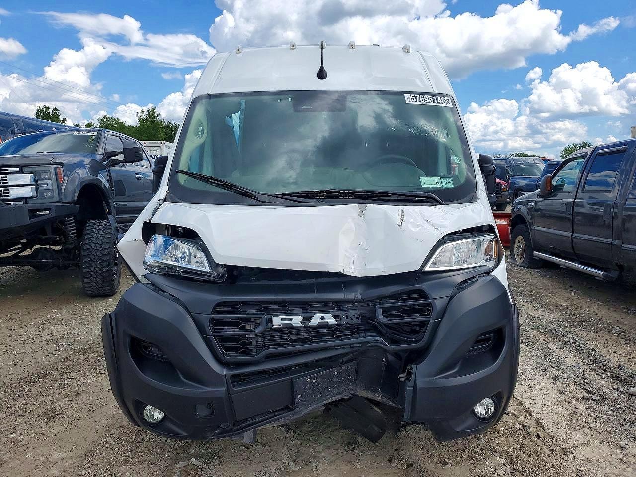3C6MRVJG0SE504811 · 2025 RAM PROMASTER 3500 · 5/13