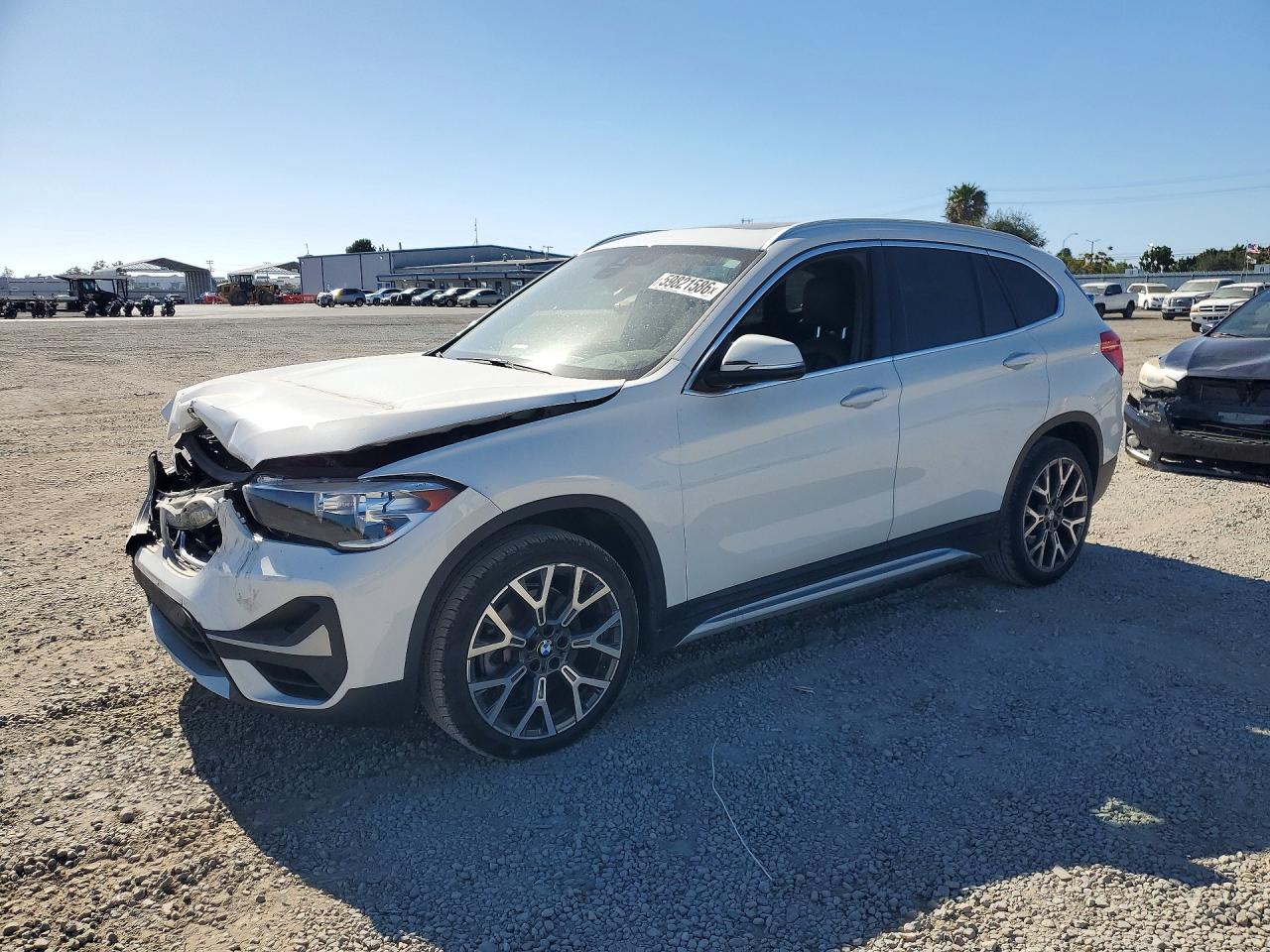 WBXJG7C00M5S27916 · 2021 BMW X1