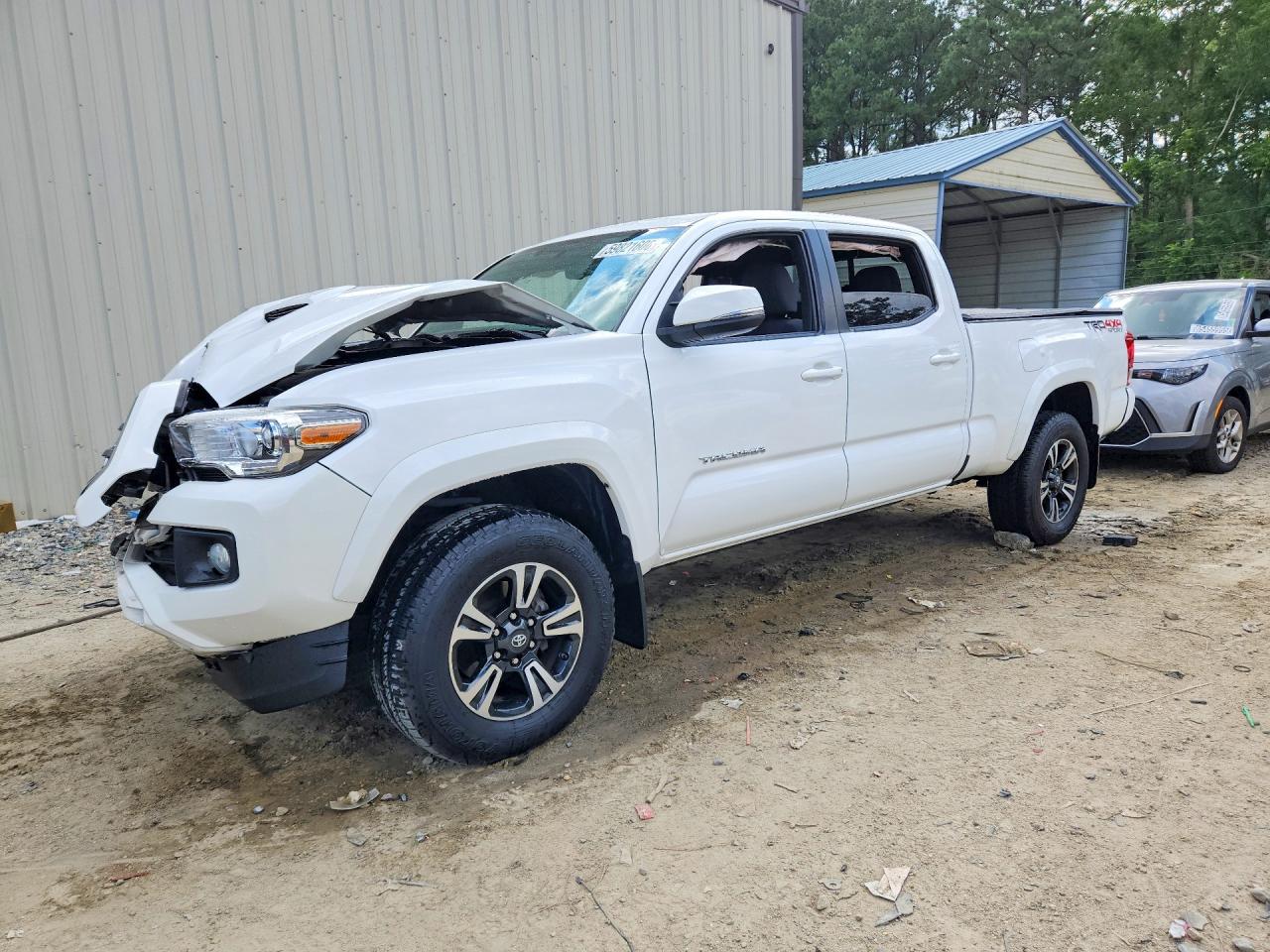 5TFDZ5BN4GX005684 · 2016 TOYOTA TACOMA