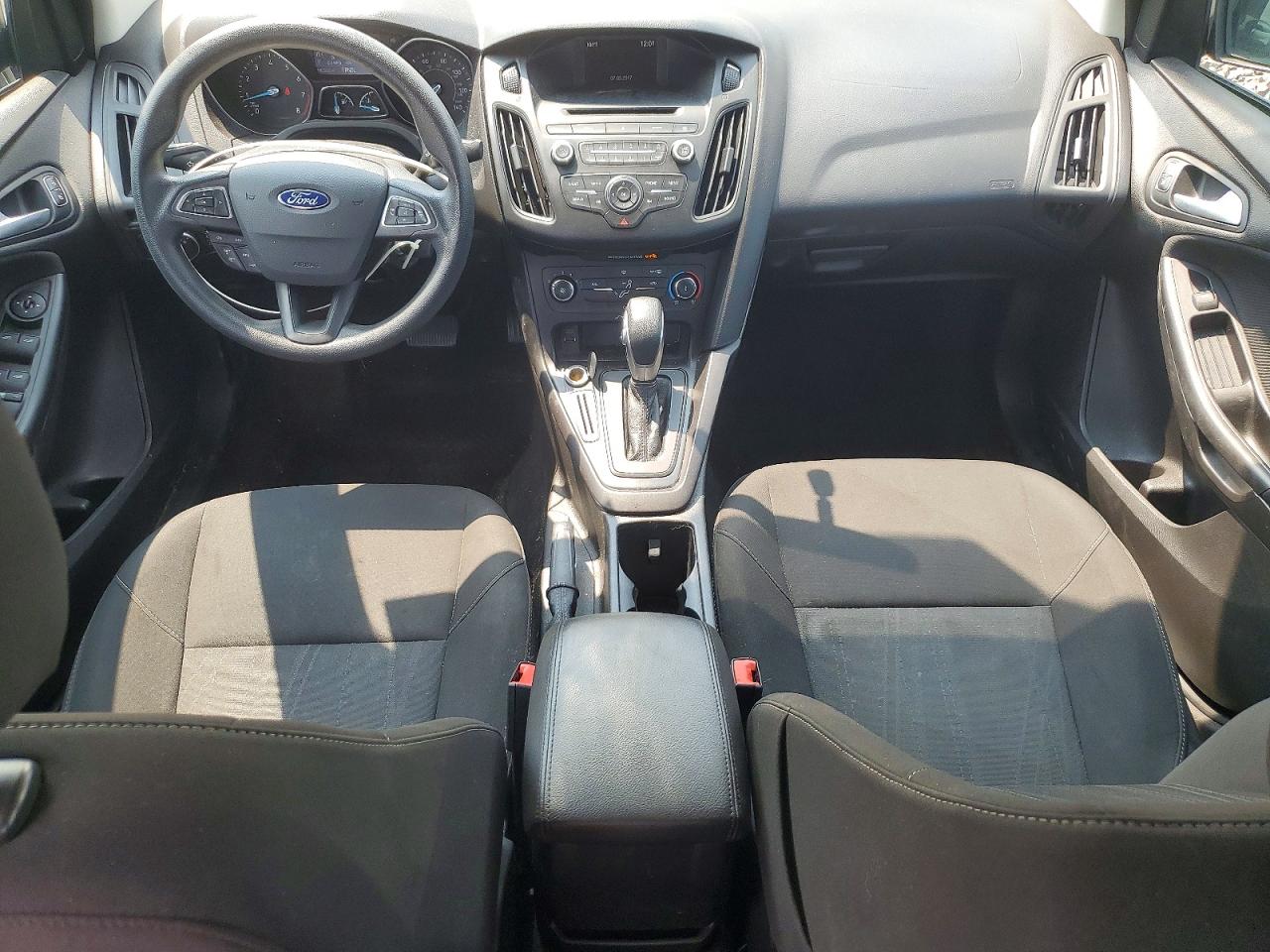 1FADP3F2XHL320093 · 2017 FORD FOCUS · 8/12