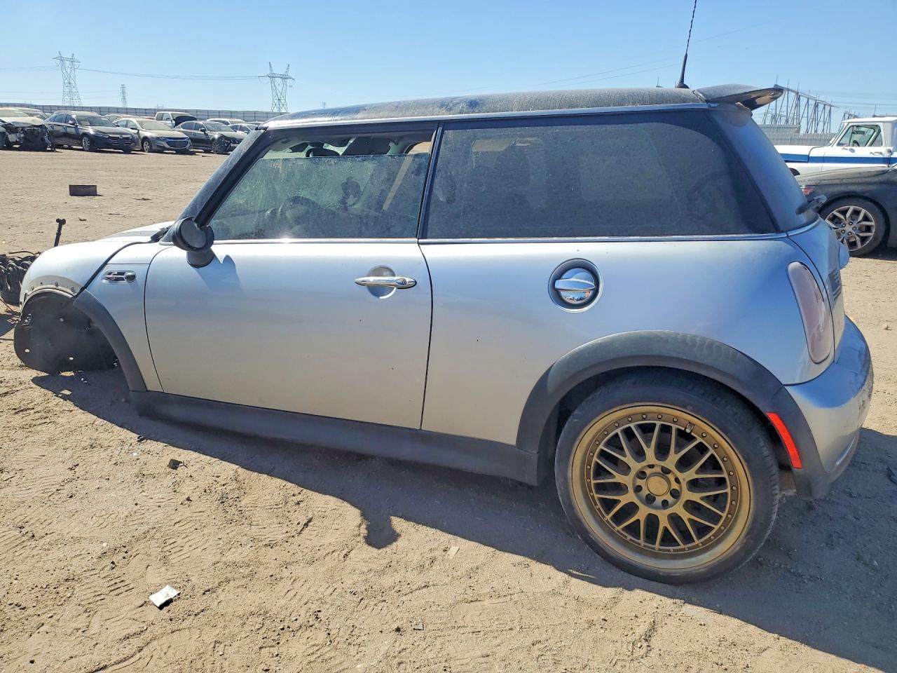 WMWRE33424TD76468 · 2004 MINI COOPER · 2/13