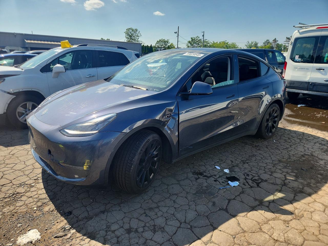 7SAYGDEE9NA009301 · 2022 TESLA MODEL Y