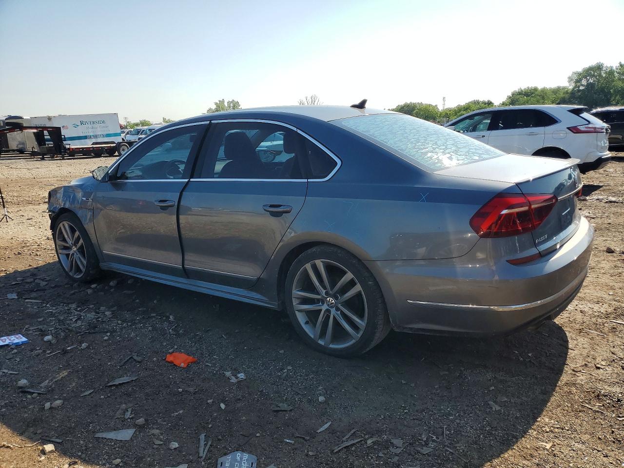 1VWDT7A31HC079650 · 2017 VOLKSWAGEN PASSAT · 2/12