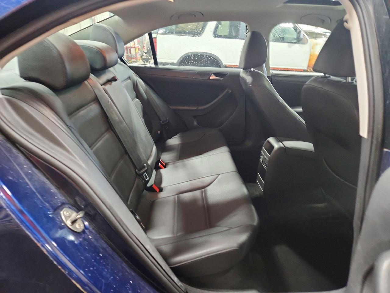 3VWDP7AJ6CM352544 · 2012 VOLKSWAGEN JETTA · 10/12
