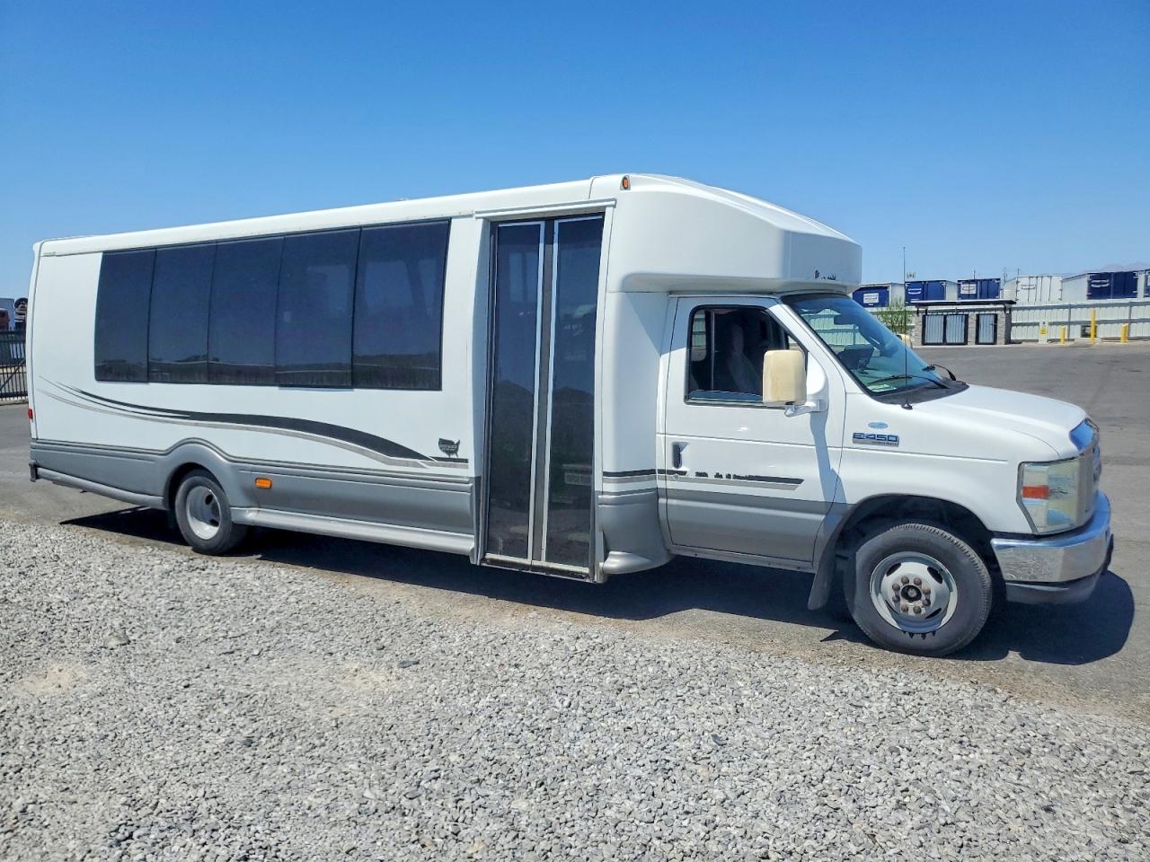 1FDXE4FS6BDB04760 · 2011 FORD ECONOLINE