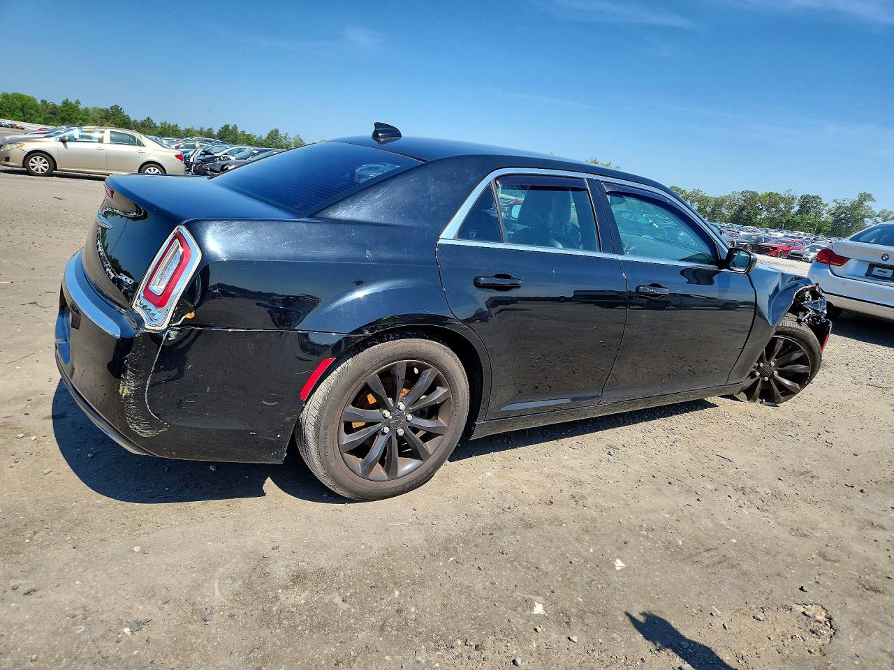 2C3CCARGXFH757264 · 2015 CHRYSLER 300 · 3/12