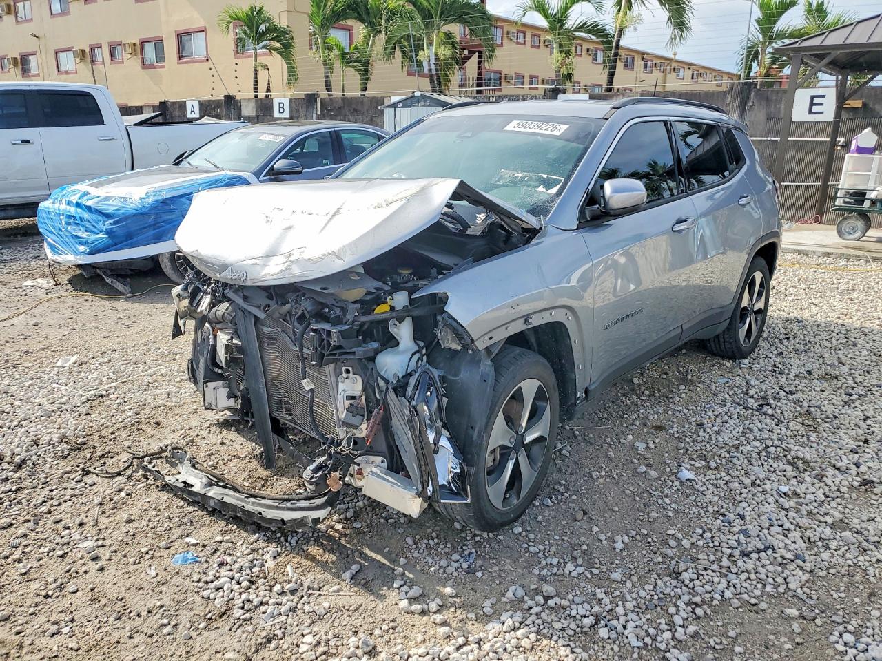 3C4NJCBB7LT258008 · 2020 JEEP COMPASS