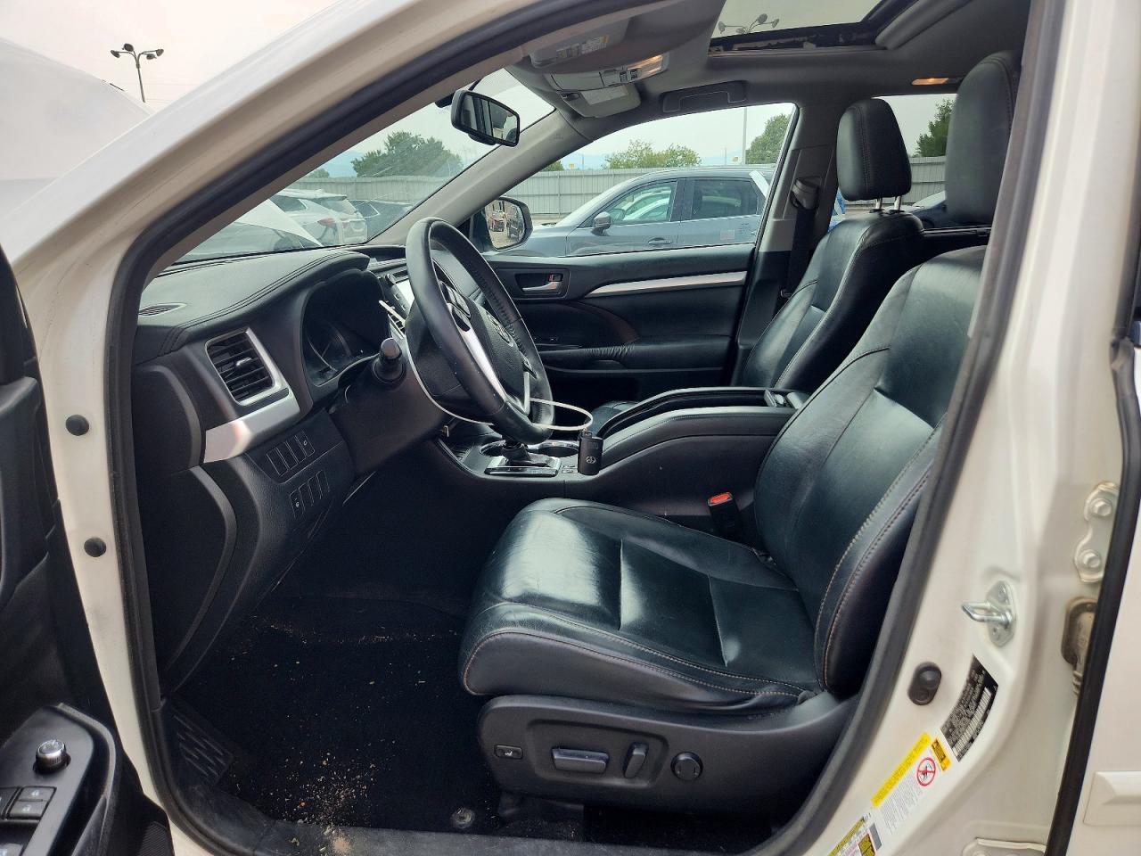 5TDKKRFH8FS113284 · 2015 TOYOTA HIGHLANDER · 7/13