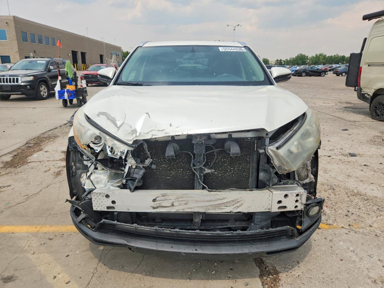 5TDKKRFH8FS113284 · 2015 TOYOTA HIGHLANDER · 5/13