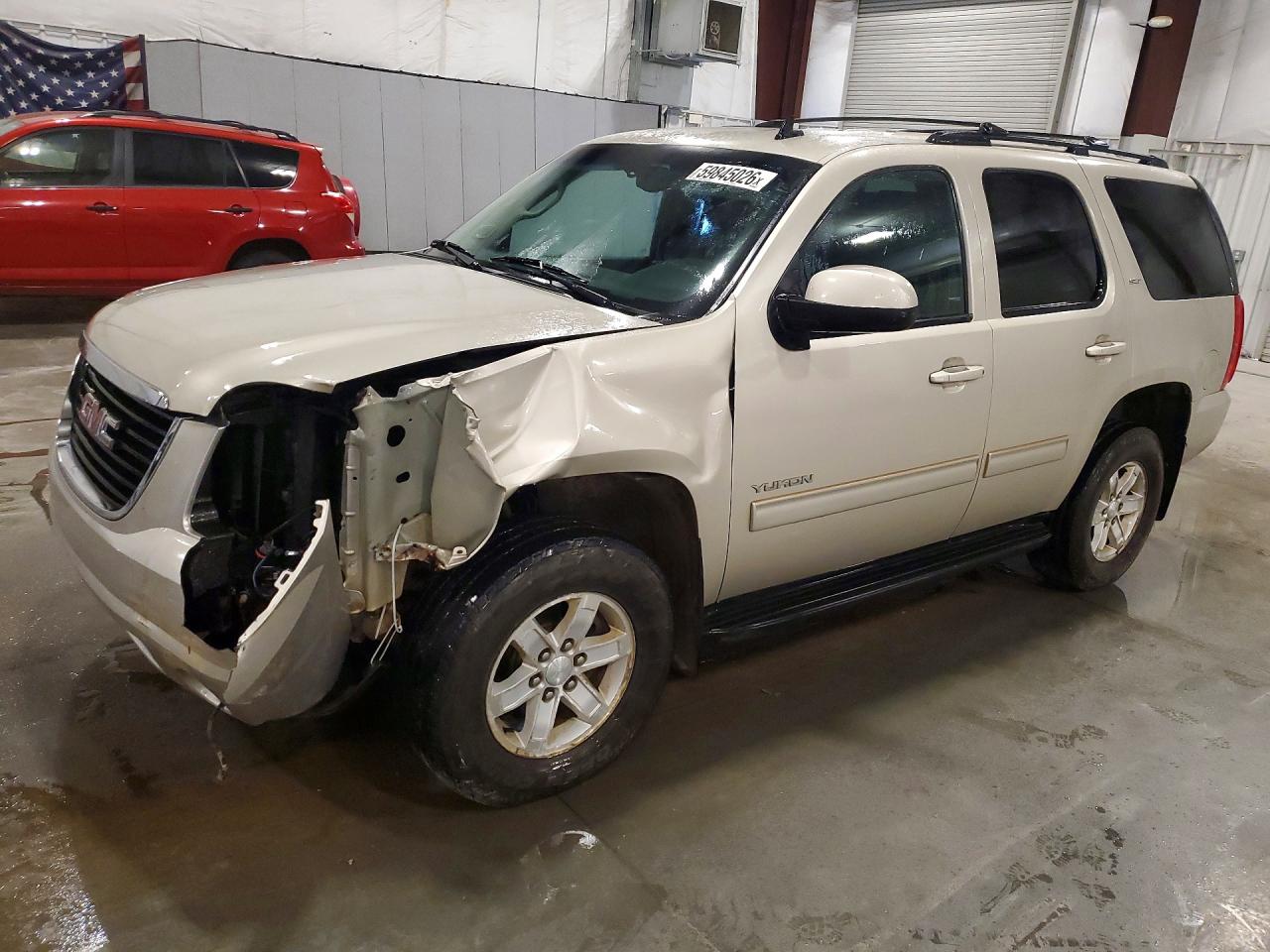 1GKS2CE02ER223516 · 2014 GMC YUKON