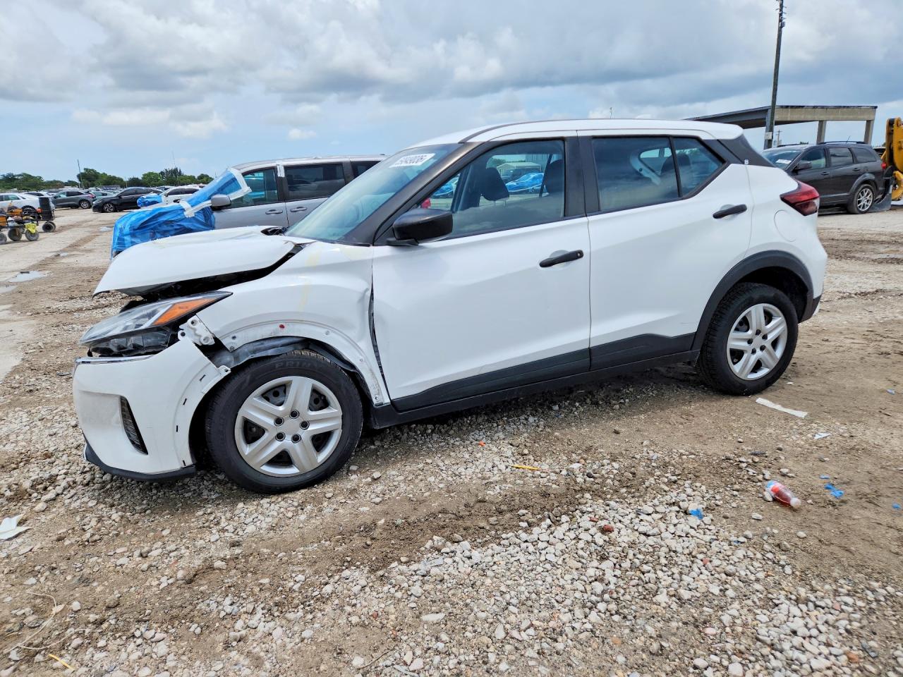 3N1CP5BV9NL517504 · 2022 NISSAN KICKS