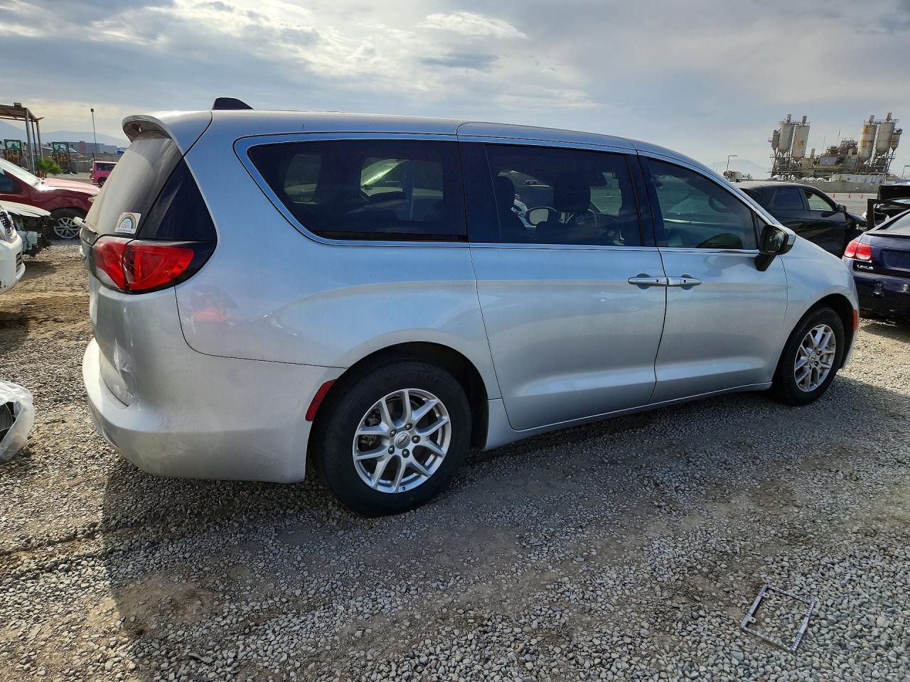 2C4RC1CG6PR516294 · 2023 CHRYSLER VOYAGER · 3/13