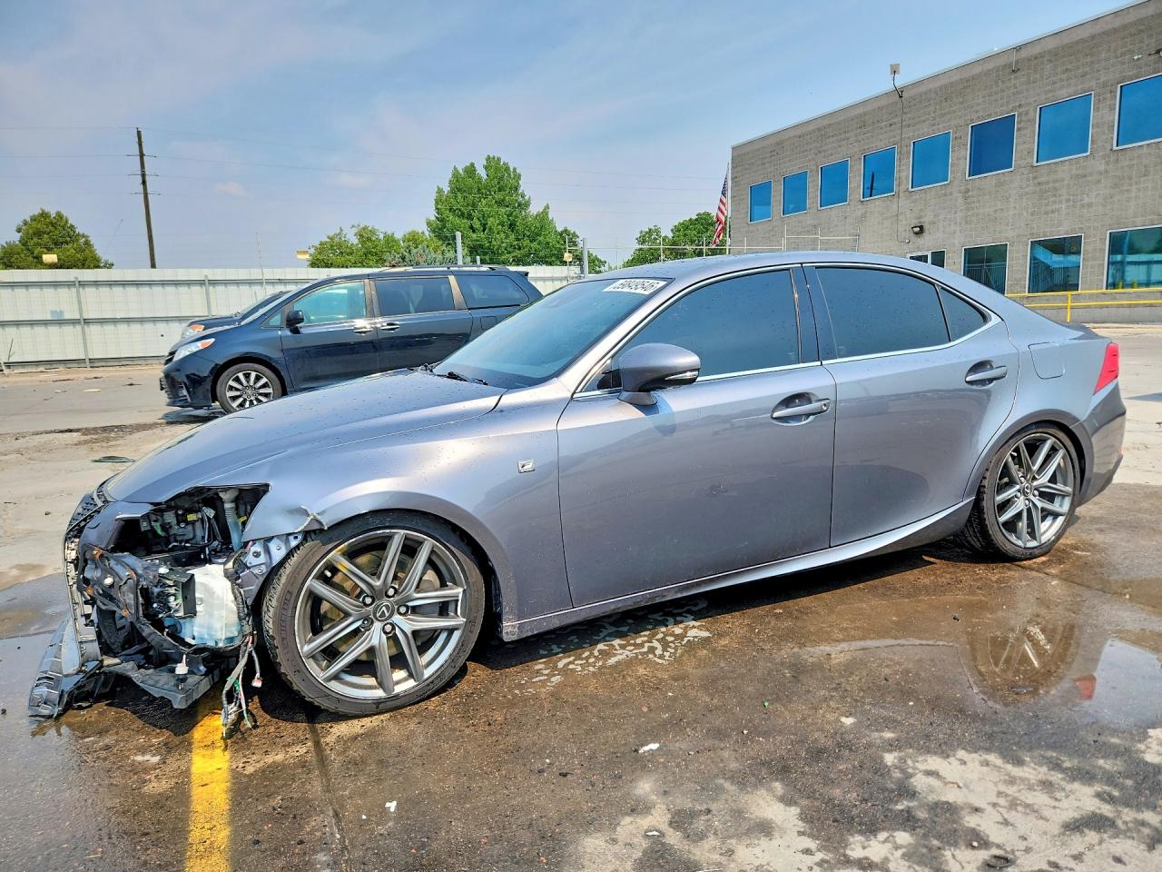 JTHCM1D2XH5015671 · 2017 LEXUS IS