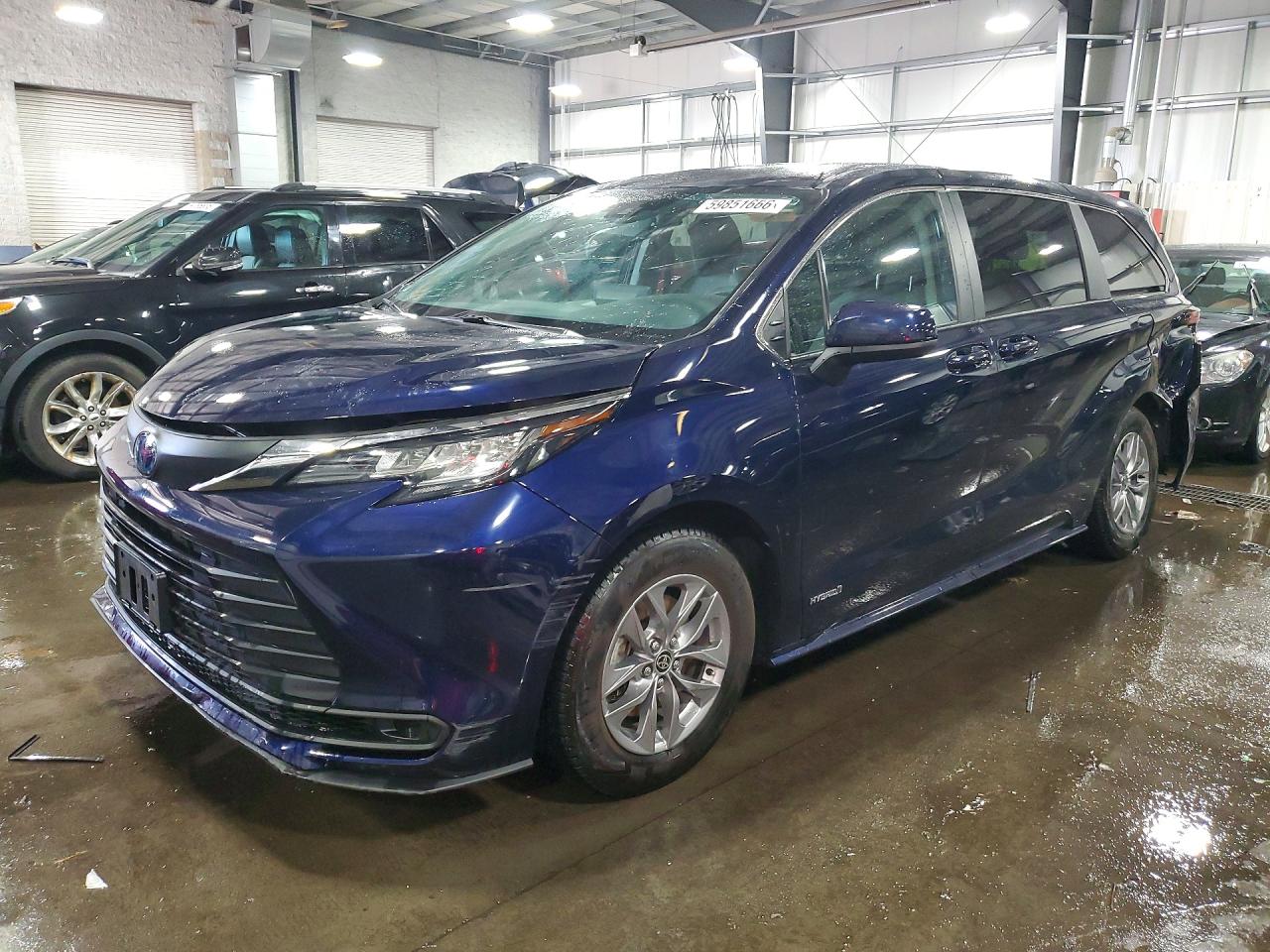 5TDKRKEC0MS021169 · 2021 TOYOTA SIENNA