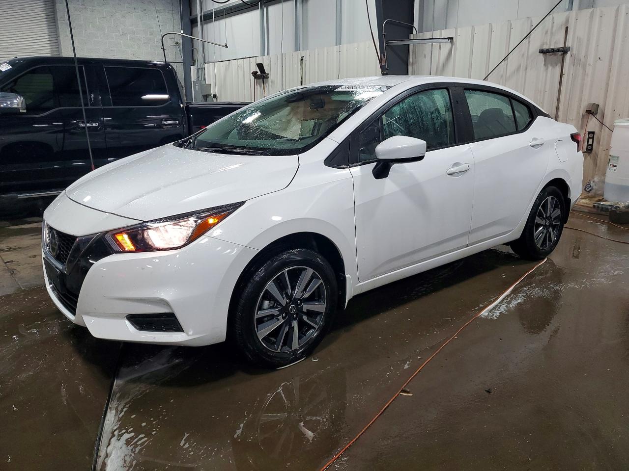 3N1CN8EV0NL849527 · 2022 NISSAN VERSA