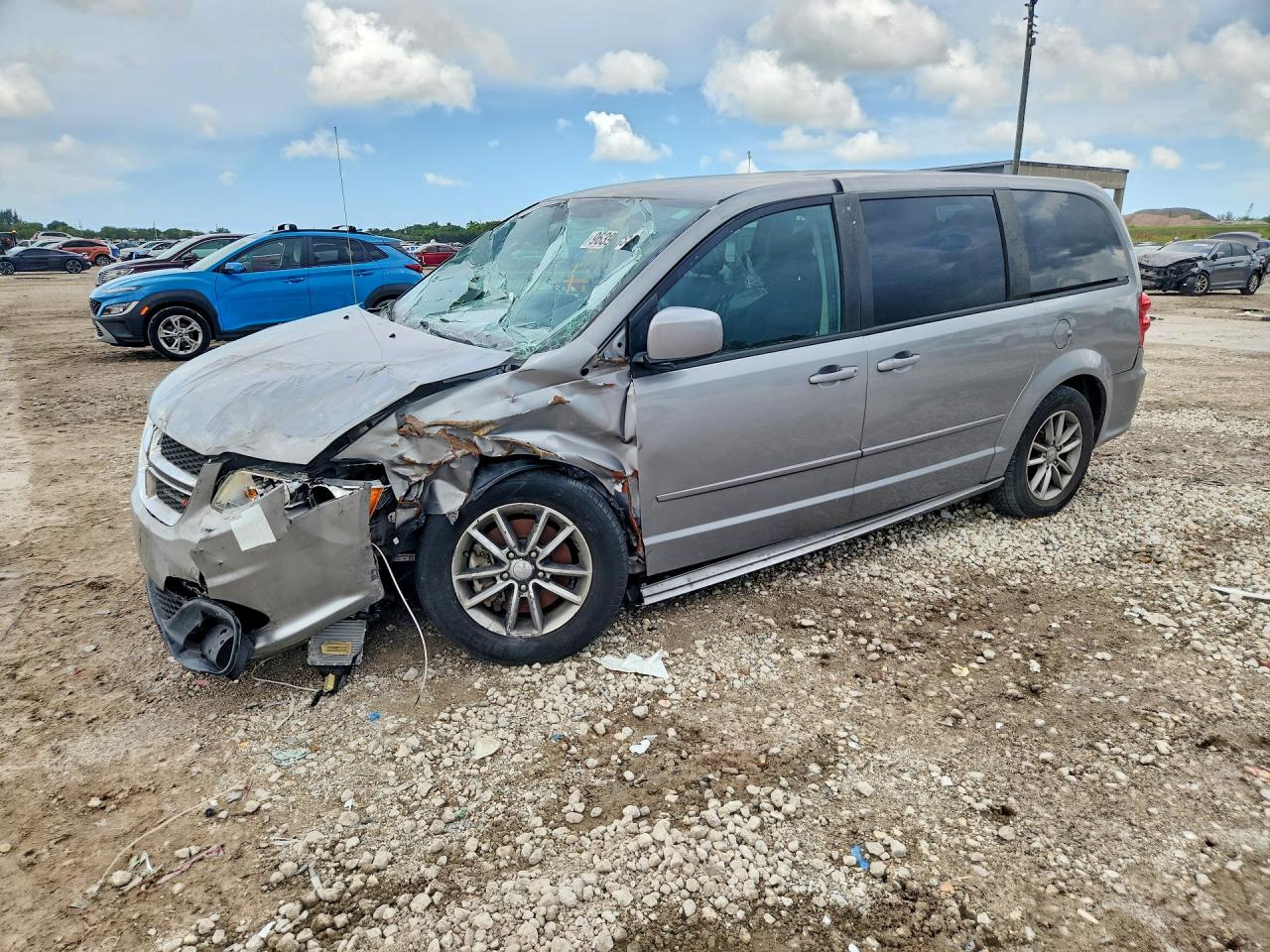 2C4RDGBG9HR549583 · 2017 DODGE GRAND CARAVAN