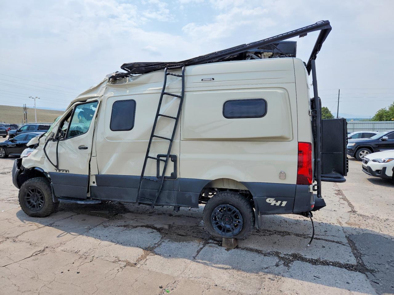 W1W4NBVY0RT177399 · 2024 MERCEDES-BENZ SPRINTER · 2/13