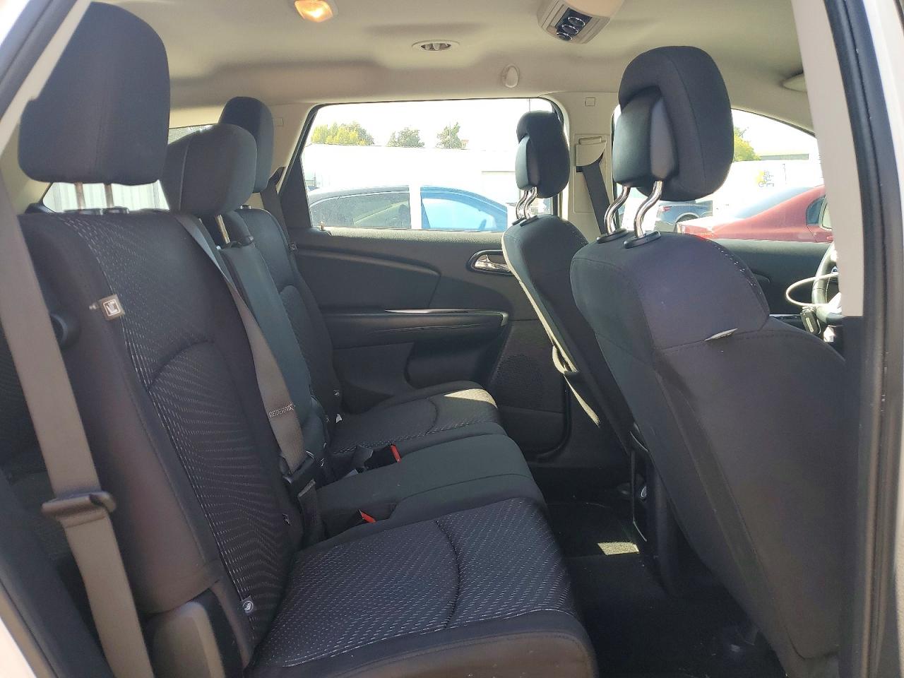 3C4PDCAB8FT712143 · 2015 DODGE JOURNEY · 10/12