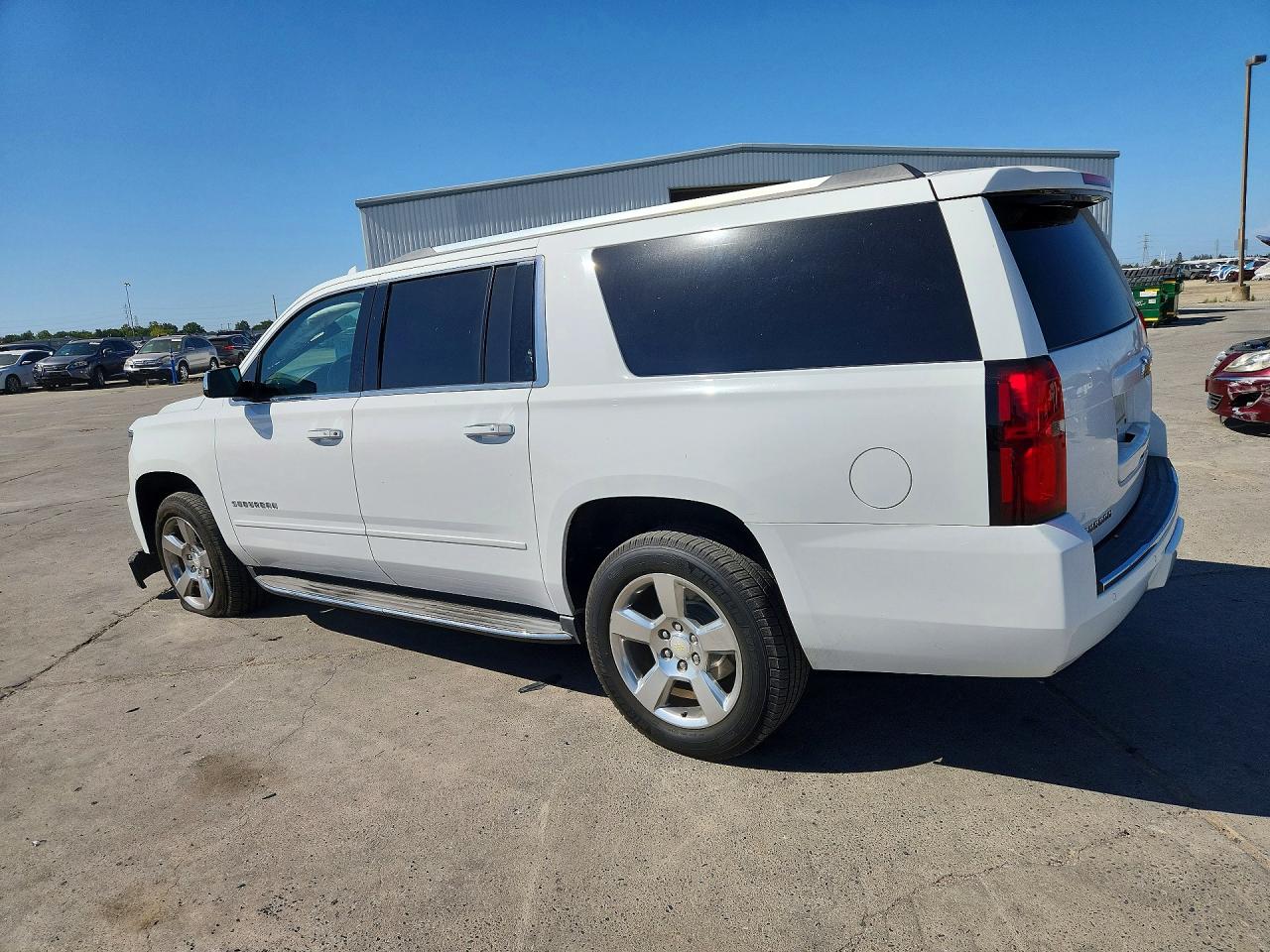 1GNSCJKC0JR103453 · 2018 CHEVROLET SUBURBAN · 2/13