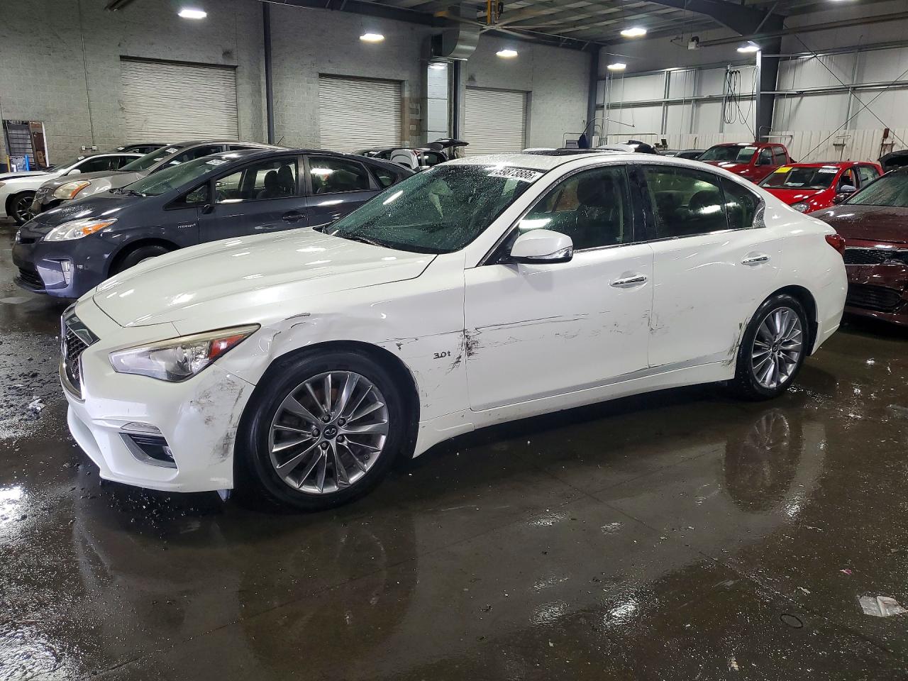 JN1EV7AR9JM437246 · 2018 INFINITI Q50
