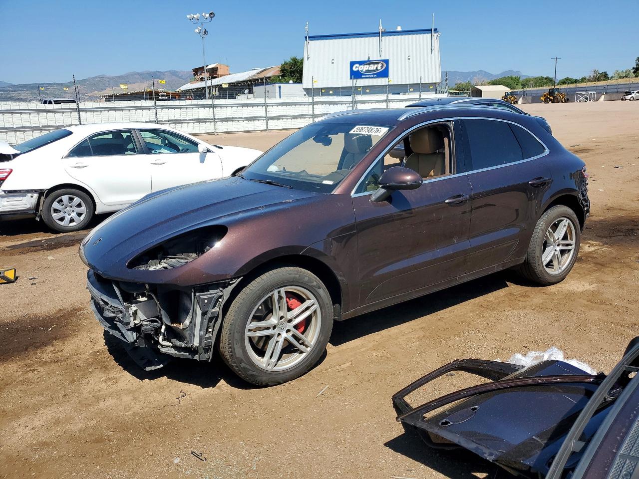WP1AF2A51GLB93081 · 2016 PORSCHE MACAN