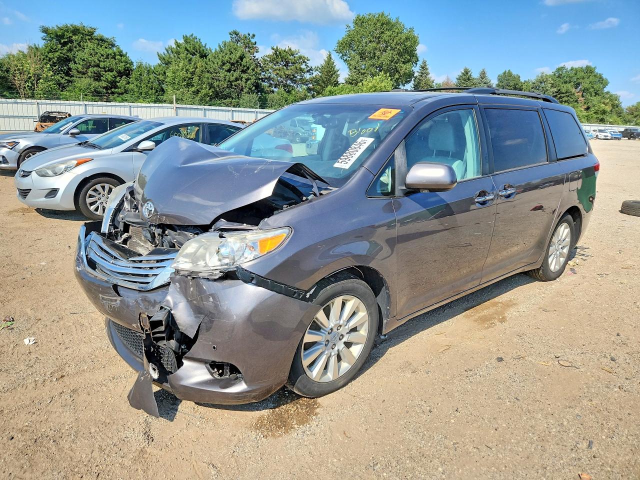 5TDDK3DC8CS043519 · 2012 TOYOTA SIENNA