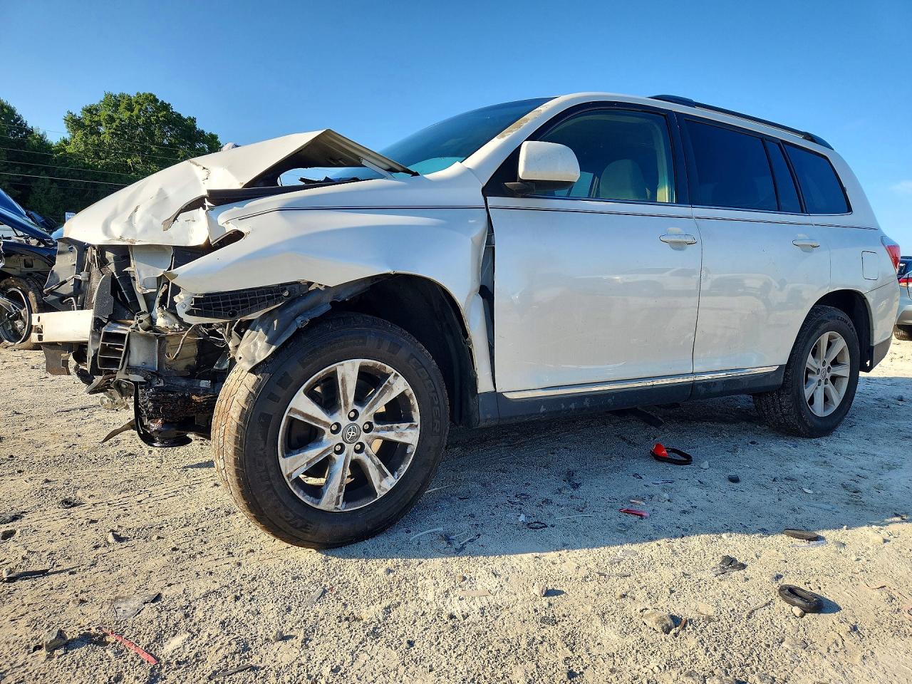 5TDBK3EH5DS201821 · 2013 TOYOTA HIGHLANDER