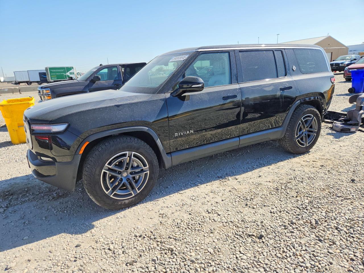 7PDSGBBA8SN053548 · 2025 RIVIAN R1S