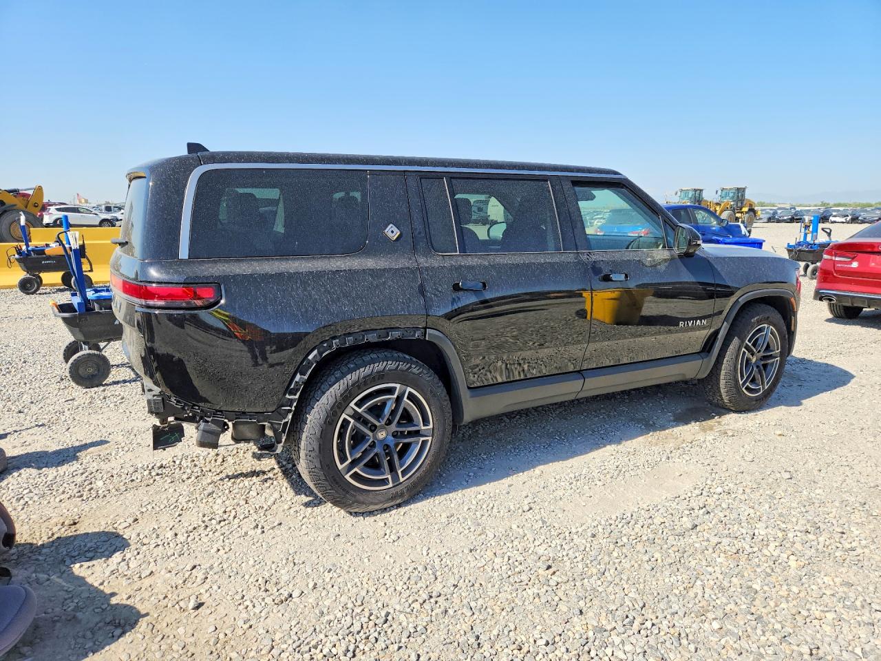 7PDSGBBA8SN053548 · 2025 RIVIAN R1S · 3/14