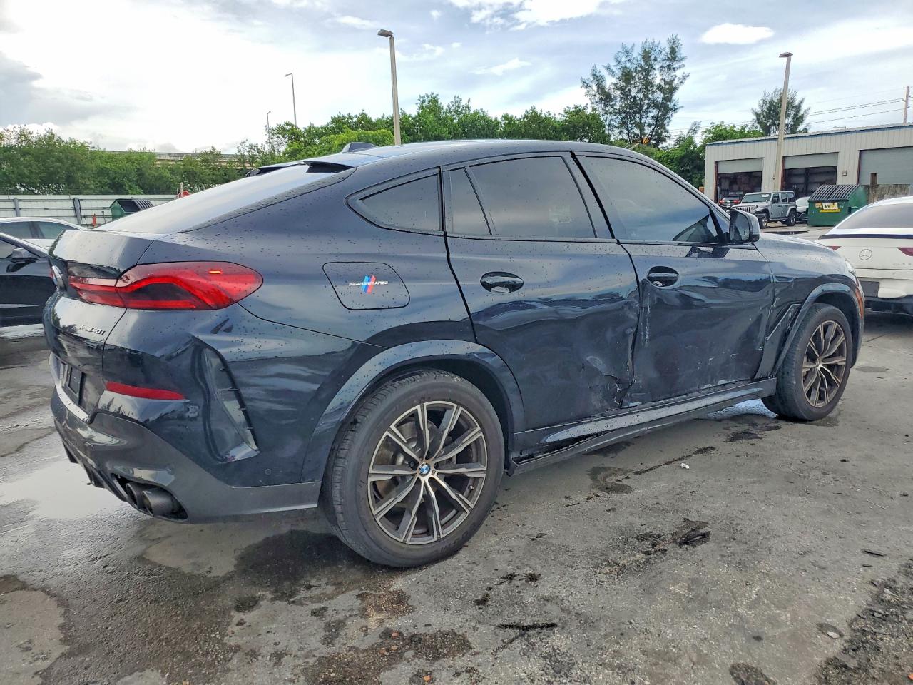 5UX33EX08R9V08764 · 2024 BMW X6 · 3/12