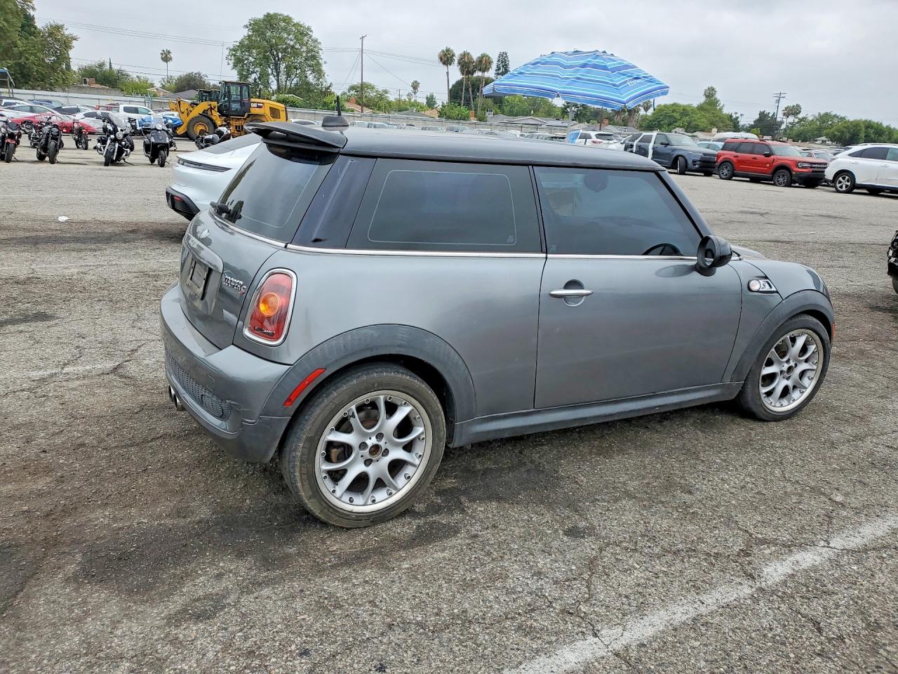 WMWMF73517TV31472 · 2007 MINI COOPER · 3/12
