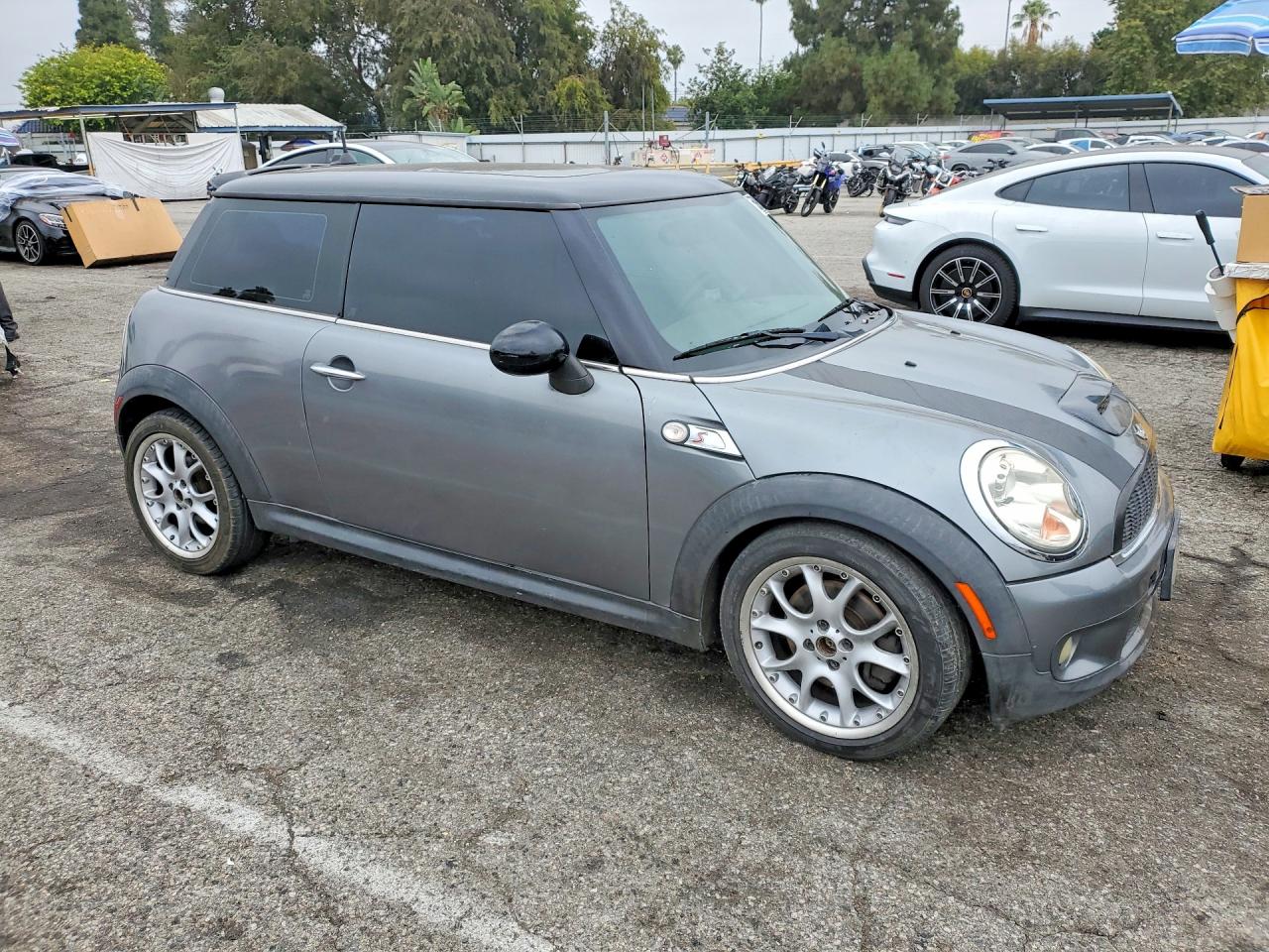 WMWMF73517TV31472 · 2007 MINI COOPER · 4/12
