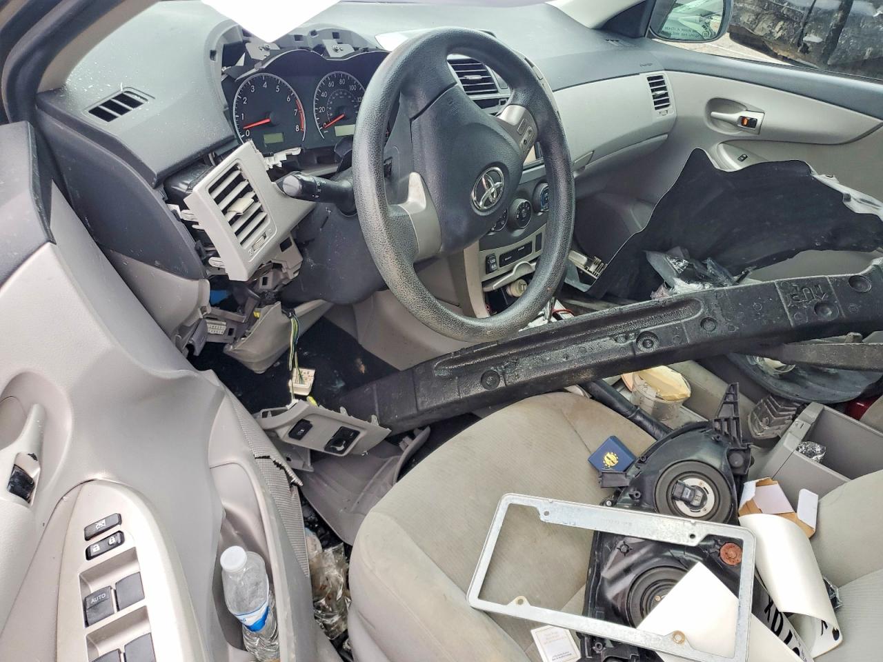 2T1BU4EE6DC122916 · 2013 TOYOTA COROLLA · 8/12
