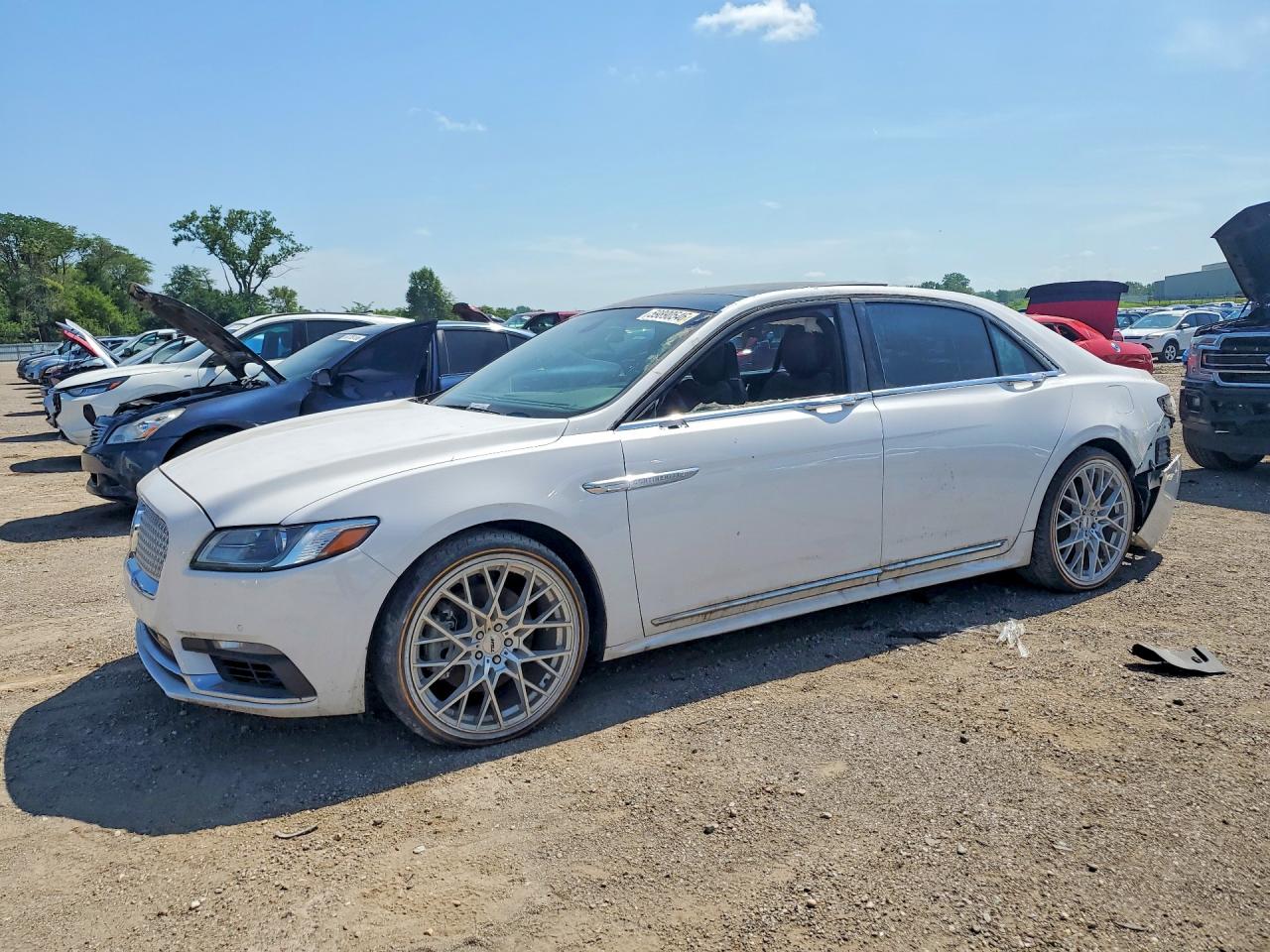 1LN6L9RP5H5607768 · 2017 LINCOLN CONTINENTAL