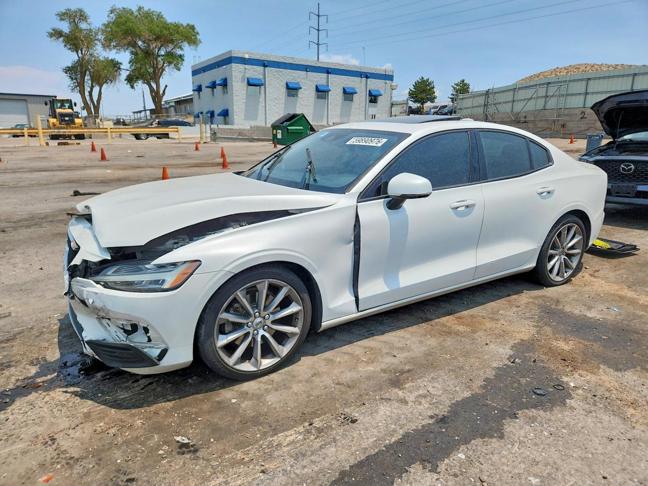 7JR102FK2KG014602 · 2019 VOLVO S60