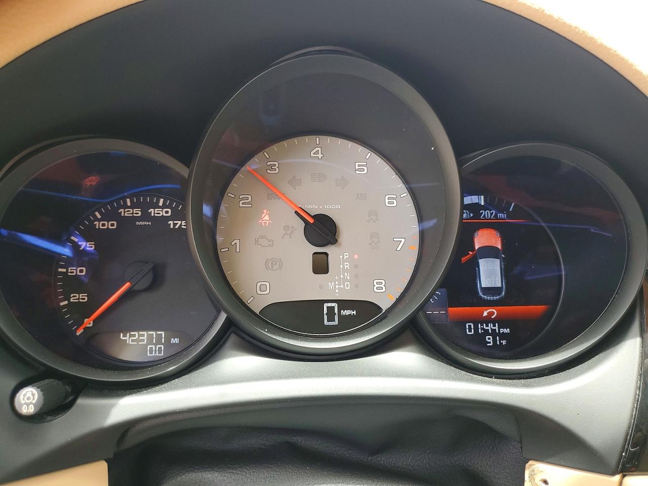 WP1AB2A52FLB52324 · 2015 PORSCHE MACAN · 9/14