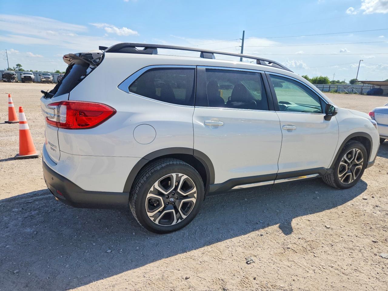 4S4WMASD6P3437655 · 2023 SUBARU ASCENT · 3/13